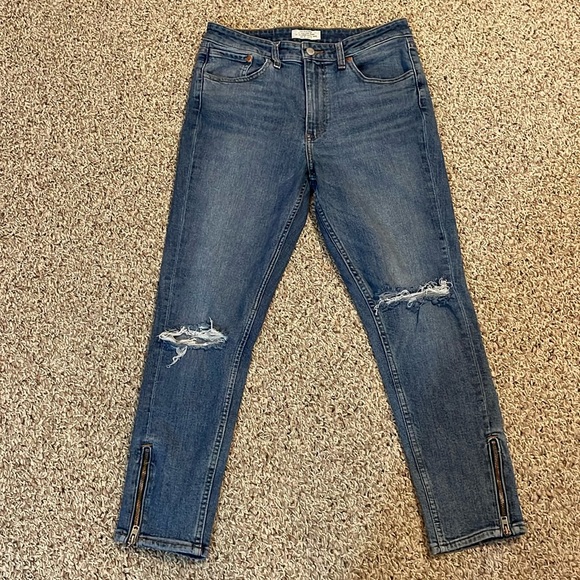 Levi’s Altered 721 High Rise Skinny - Picture 3 of 8